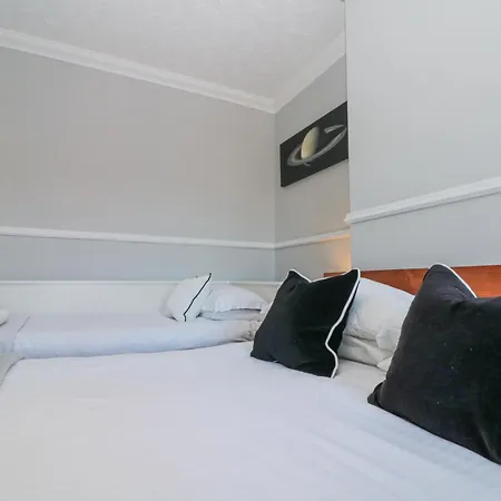 Royal Victoria House *