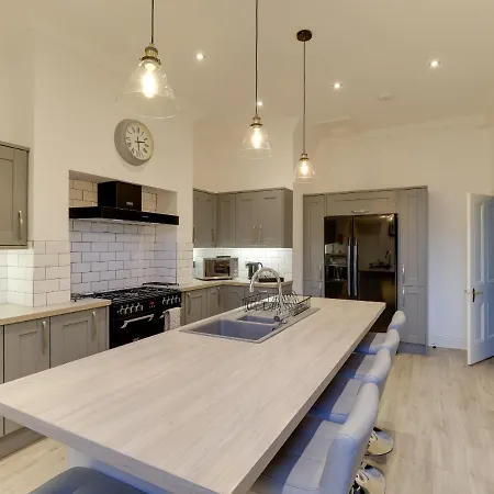 Holiday home Royal Victoria House Scarborough