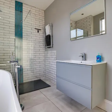 Royal Victoria House Scarborough