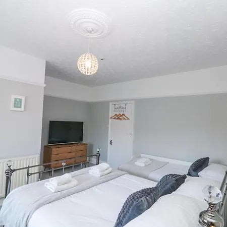 بيت للعطل Royal Victoria House