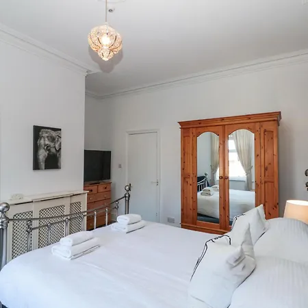 Royal Victoria House *