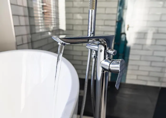 Royal Victoria House * Scarborough