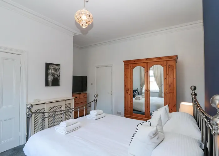 Royal Victoria House *