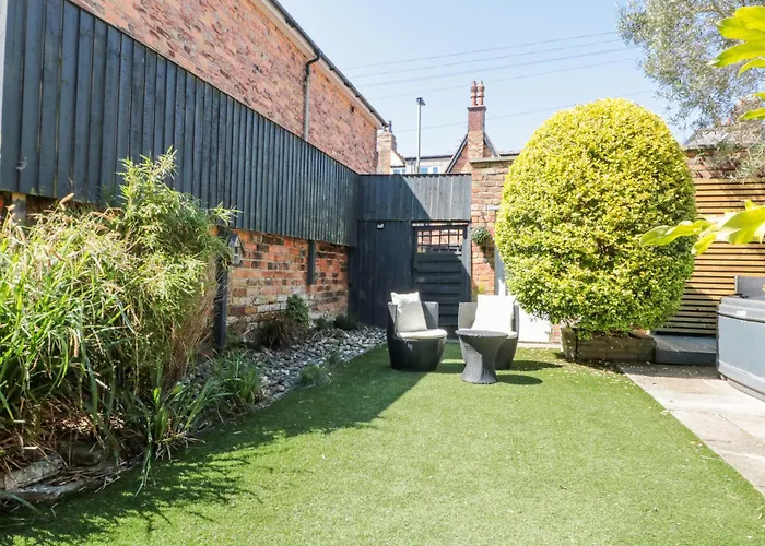 Royal Victoria House *